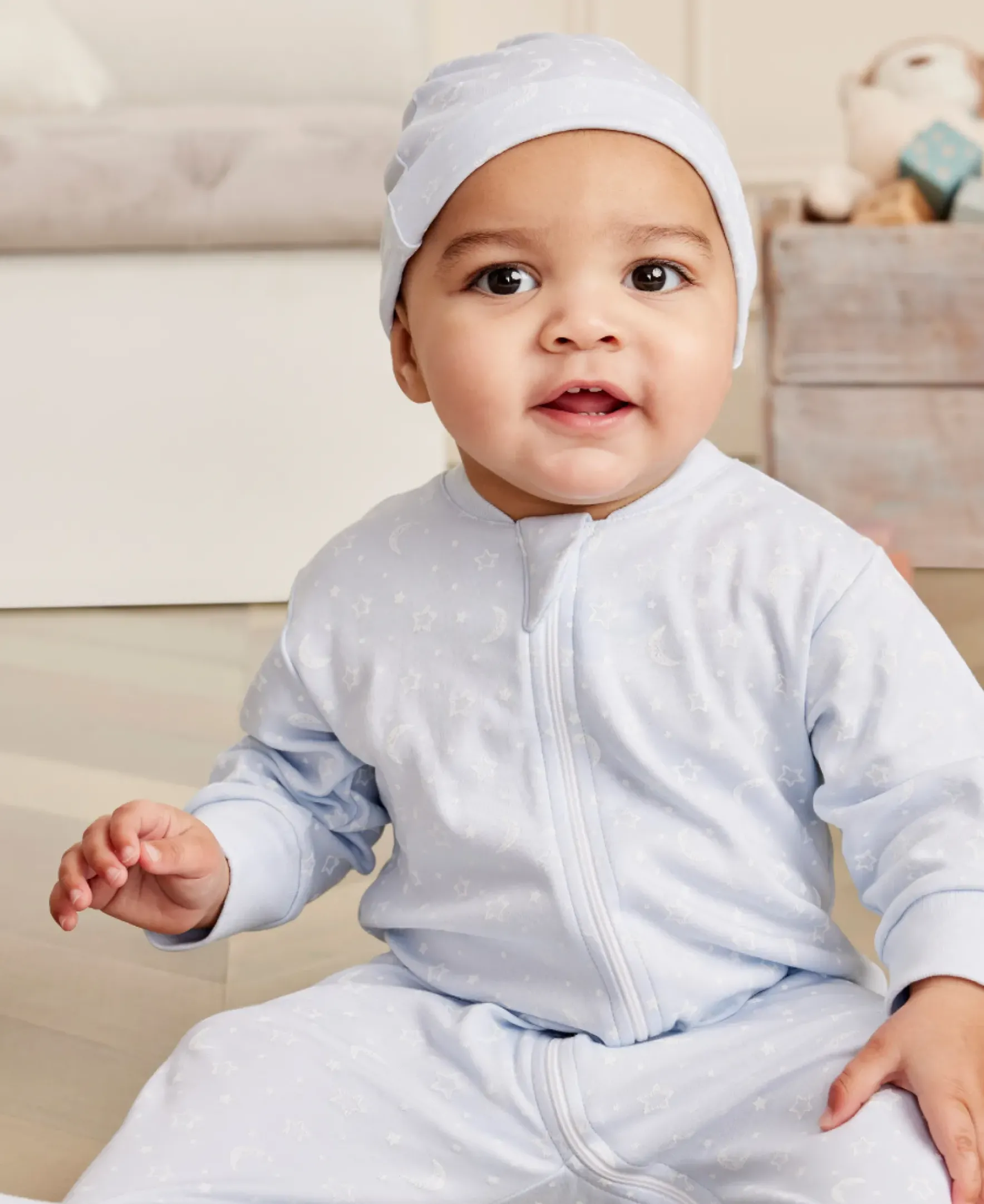 Kissy Kissy Crescent Moon Knotted Hat> Hats|Smocking + Hand Embroidery